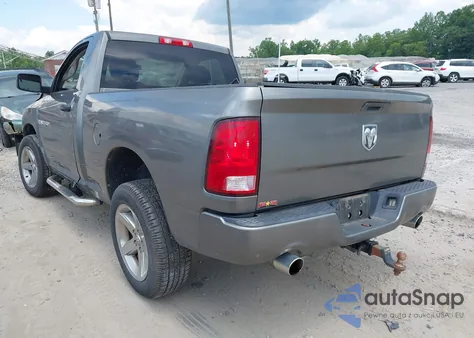 2011 Dodge Ram 1500 z USA, uszkodzony, nr VIN 3D7JB1ET8BG632191